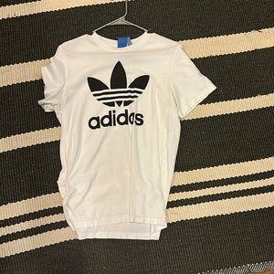 White medium Adidas t shirt, worn less than 5 times!